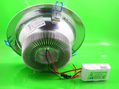 15W LED筒燈選購(gòu)指南 貼片式家用天花燈廠家、價(jià)格與優(yōu)勢(shì)全解析
